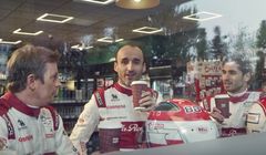 Robert Kubica reklamuje kawę ze Stop Cafe na stacjach Orlen (wideo)