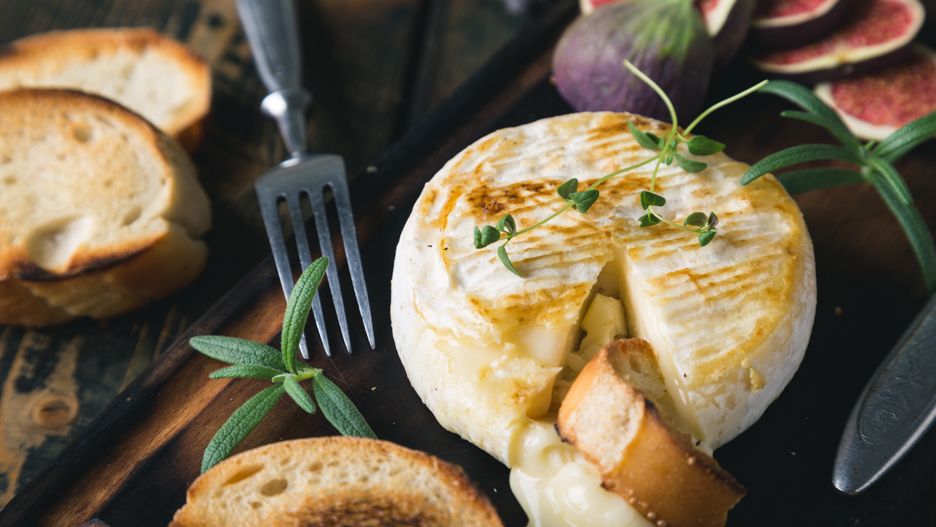 Smażony ser camembert