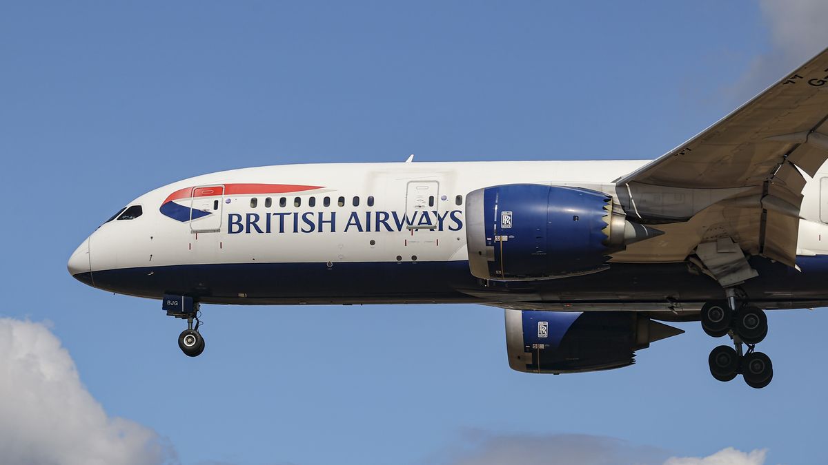 British Airways Boeing 787 Dreamliner w powietrzu
