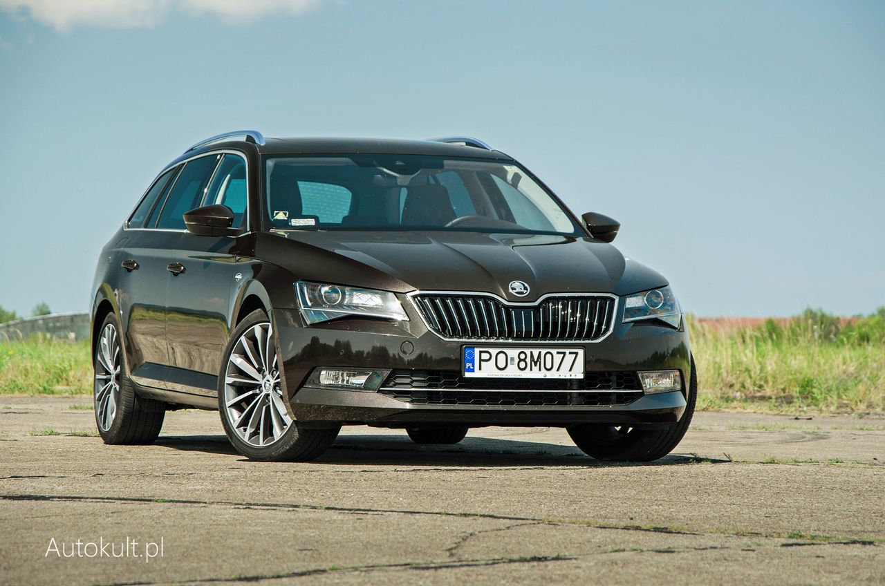 Škoda Superb 2.0 TSI 280 KM Combi Laurin&Klement - zdjęcia