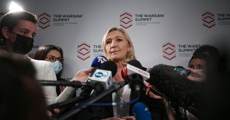 Wrzawa w Polsce po słowach Marine Le Pen. Reakcja z PiS