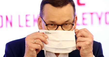 Porażka rządowego programu produkcji maseczek. Bezlitosny raport NIK