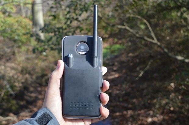 Nowe, nietypowe moduły Moto Mods dla smartfonów Lenovo Moto Z 4