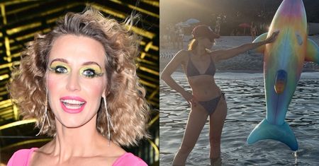 Odziana w bikini Julia Kamińska szaleje na wczasach z dmuchanym delfinkiem. Fajnie ma? (ZDJĘCIA)