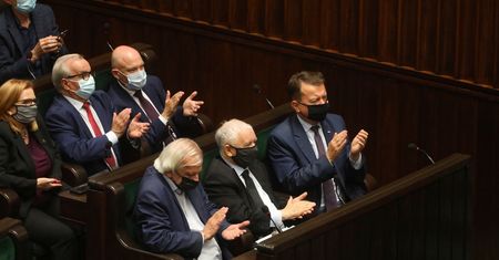 Najnowszy sondaż. PiS może mieć powody do radości
