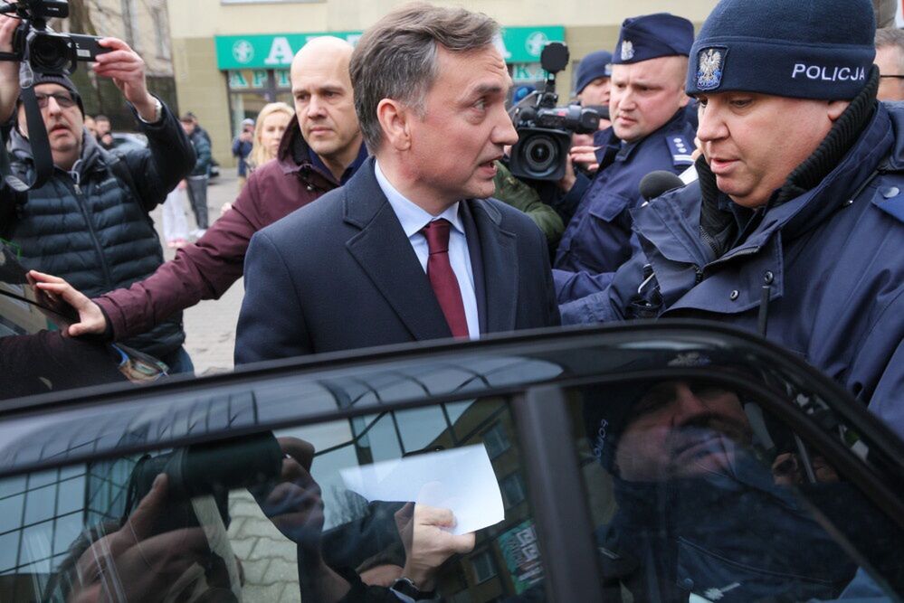 Policja zatrzymała Ziobrę; ma być przymusowo doprowadzony na komisję śledczą