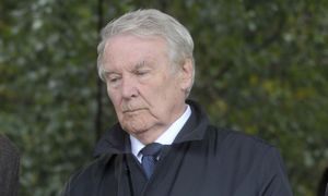 "Ciąży mi ten brak więzi". Nigdy nie pojednał się z synem