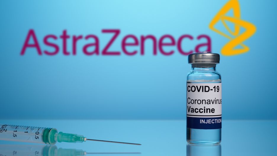 koronawirus covid szczepionka szczepienie astra astrazeneca strzykawka fiolka szczepienia