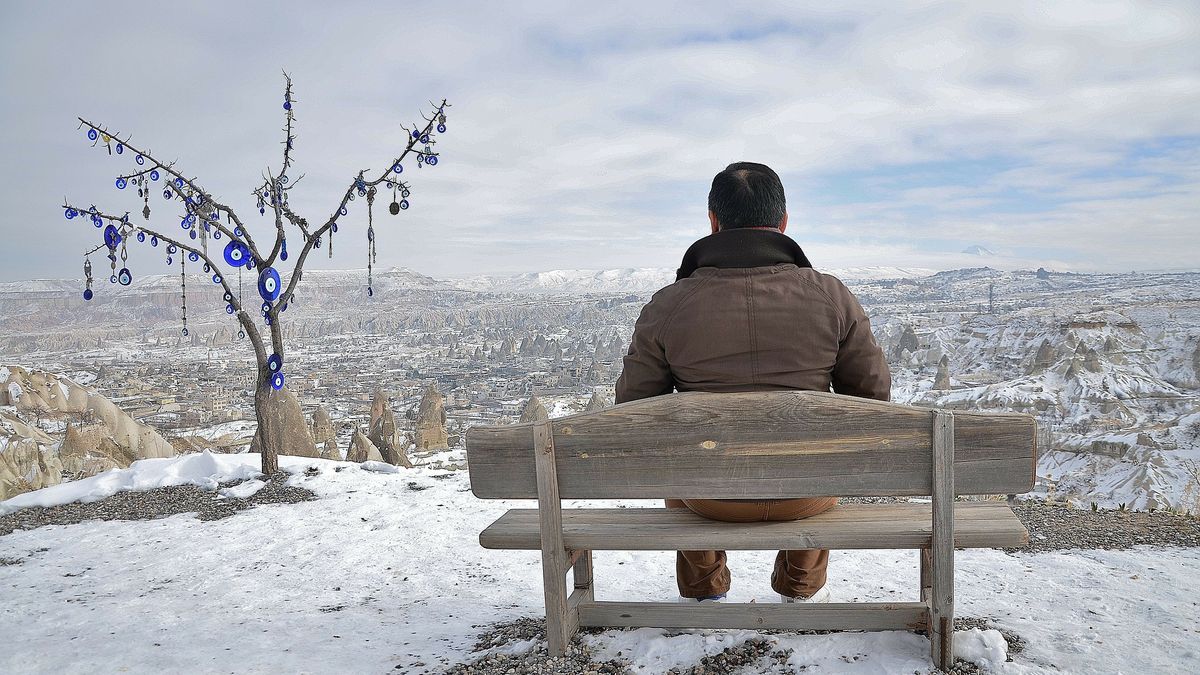 Najkrótszy dzień w roku to dla wielu z nas zły humor, przemęczenie i ospałość. Jak sobie z tym radzić?