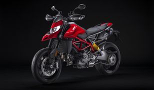 Ducati poprawia styl i praktyczność modelu Hypermotard 950 zestawem dodatków