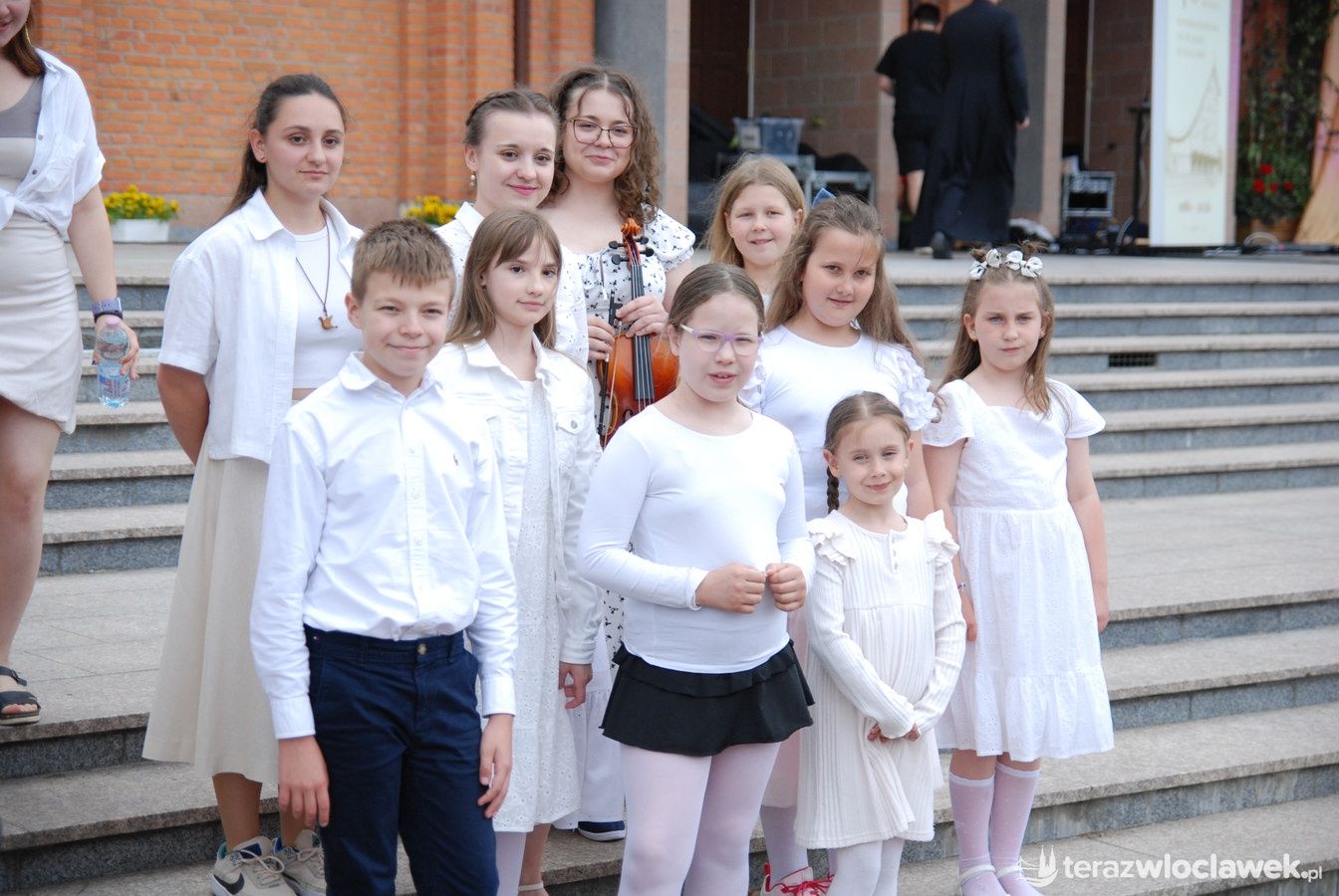 Koncert muzyki chrześcijańskiej na Zazamczu