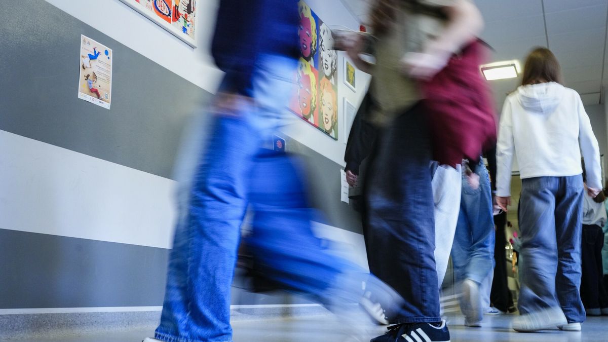 Reporter archiwum 2025 10
31.10.2025 Warszawa XIII Liceum Ogolnoksztalcace im. plk. Leopolda Lisa-Kuli fot Marysia Zawada/REPORTER
Marysia Zawada/REPORTER