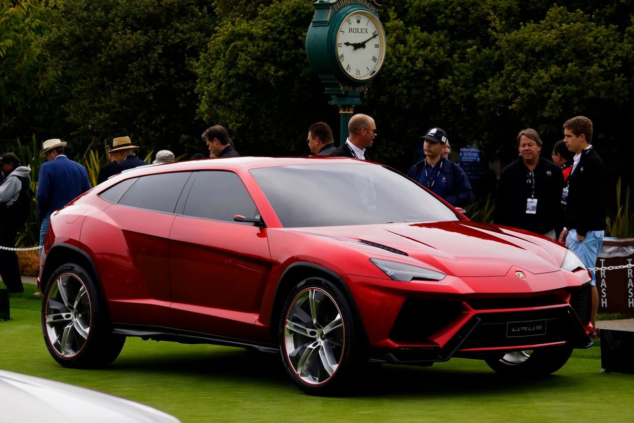 SUV Lamborghini Urus w 2017