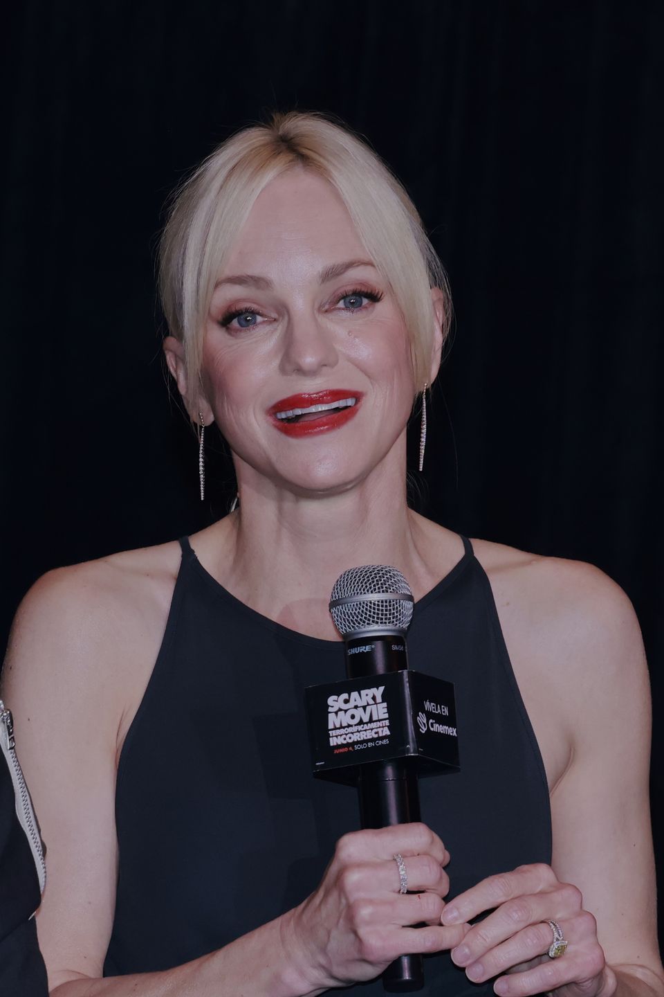  Anna Faris 