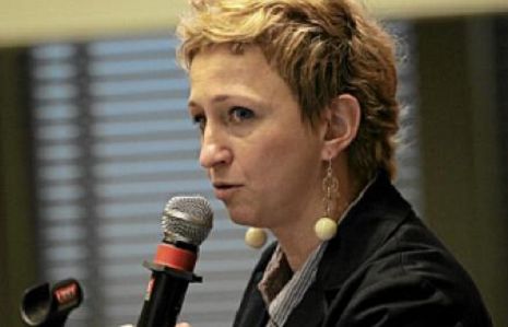 Aleksandra Pezda prowadzącą audycji „Wieczór Radia TOK FM”