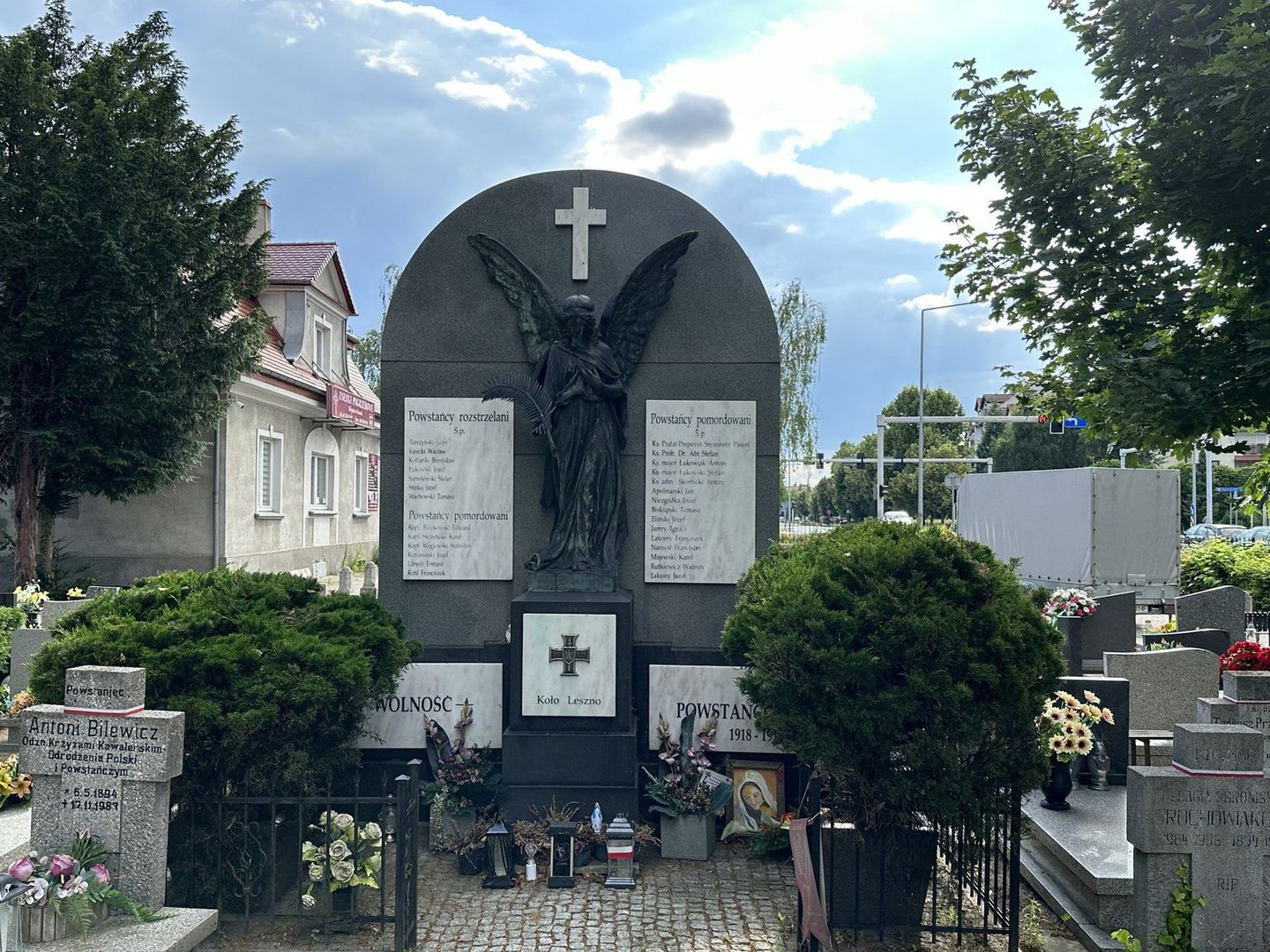 Pomnik w Lesznie