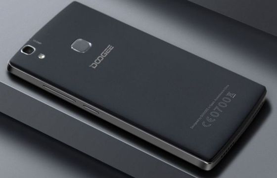 Smartfon Doogee X5 Max z czytnikiem linii papilarnych za 359 zł (wideo)