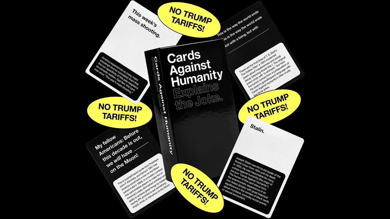 Cards Against Humanity przekształcają się w "materiał informacyjny", aby ominąć cła