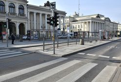 Warszawa. Plac Bankowy. Zgromadzenia publiczne i utrudnienia drogowe