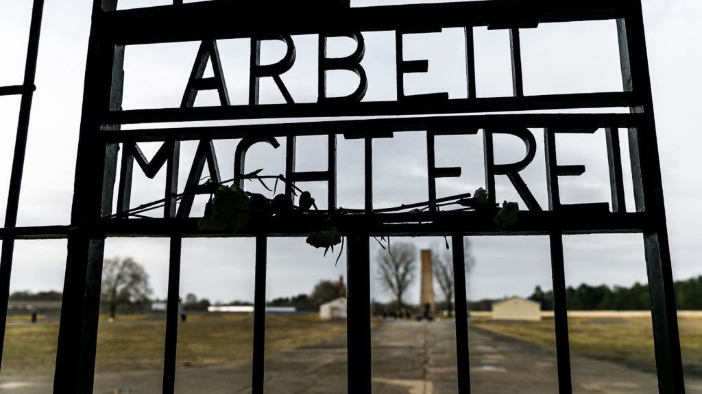 Były strażnik SS odpowie za udział w zabójstwach więźniów