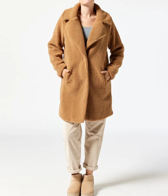 Płaszcz z misia w wielbłądzim kolorze z kolekcji Kik