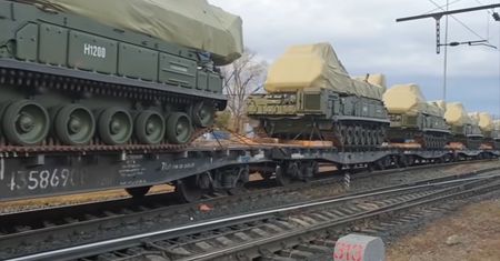 Rosja przemieszcza systemy rakietowe obrony przeciwlotniczej. Są coraz bliżej Ukrainy