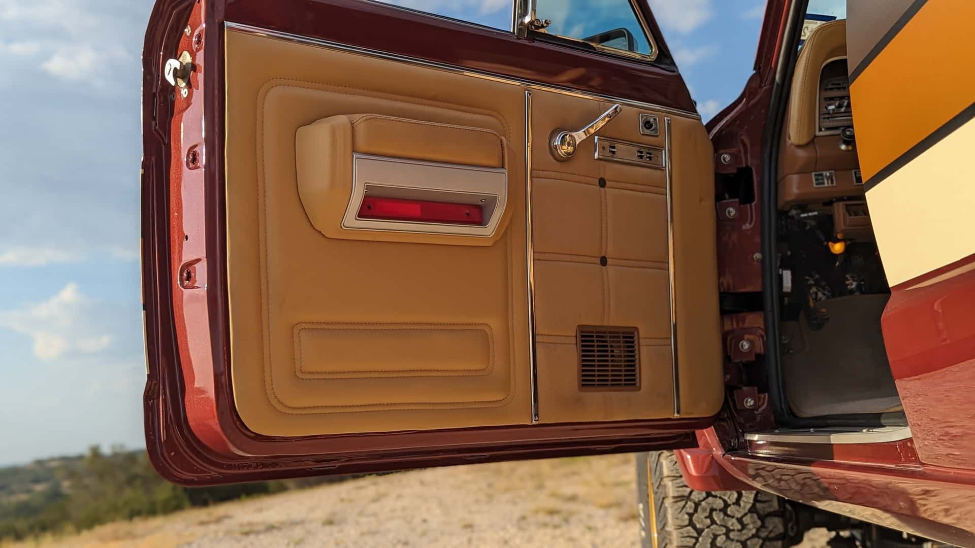Jeep Cherokee SJ