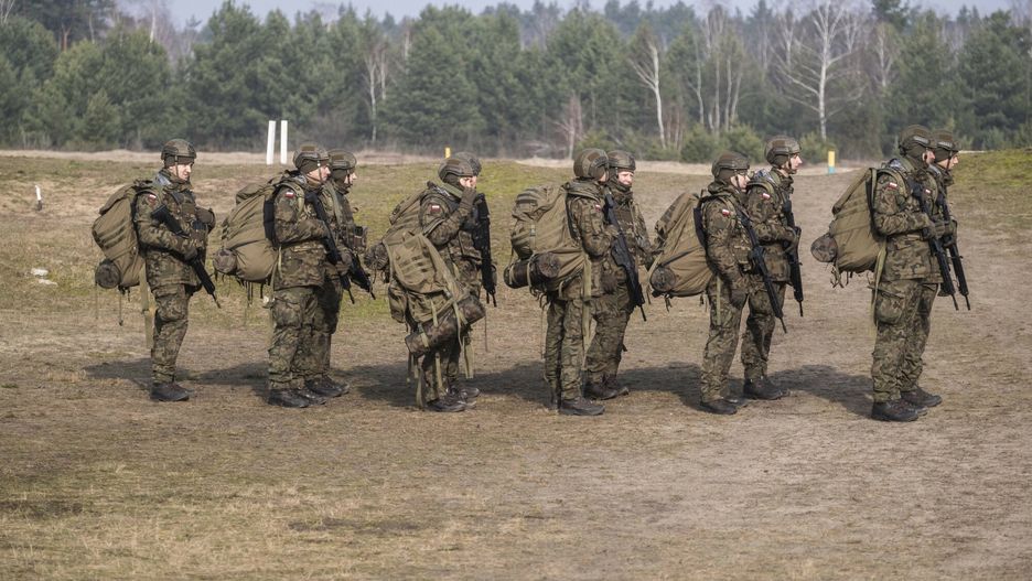 ?wiczenia Wojsk Obrony Terytorialnej w Weso?ej
16.02.2023 WARSZAWA - WESO?A ULICA OKUNIEWSKA 1

?WICZENIA WOJSK OBRONY TERYTORIALNEJ NA POLIGONIE
WOT WOJSKA ?WICZENIA POLIGON ?O?NIERZE

FOT. KRYSTIAN DOBUSZY?SKI/POLSKA PRESS