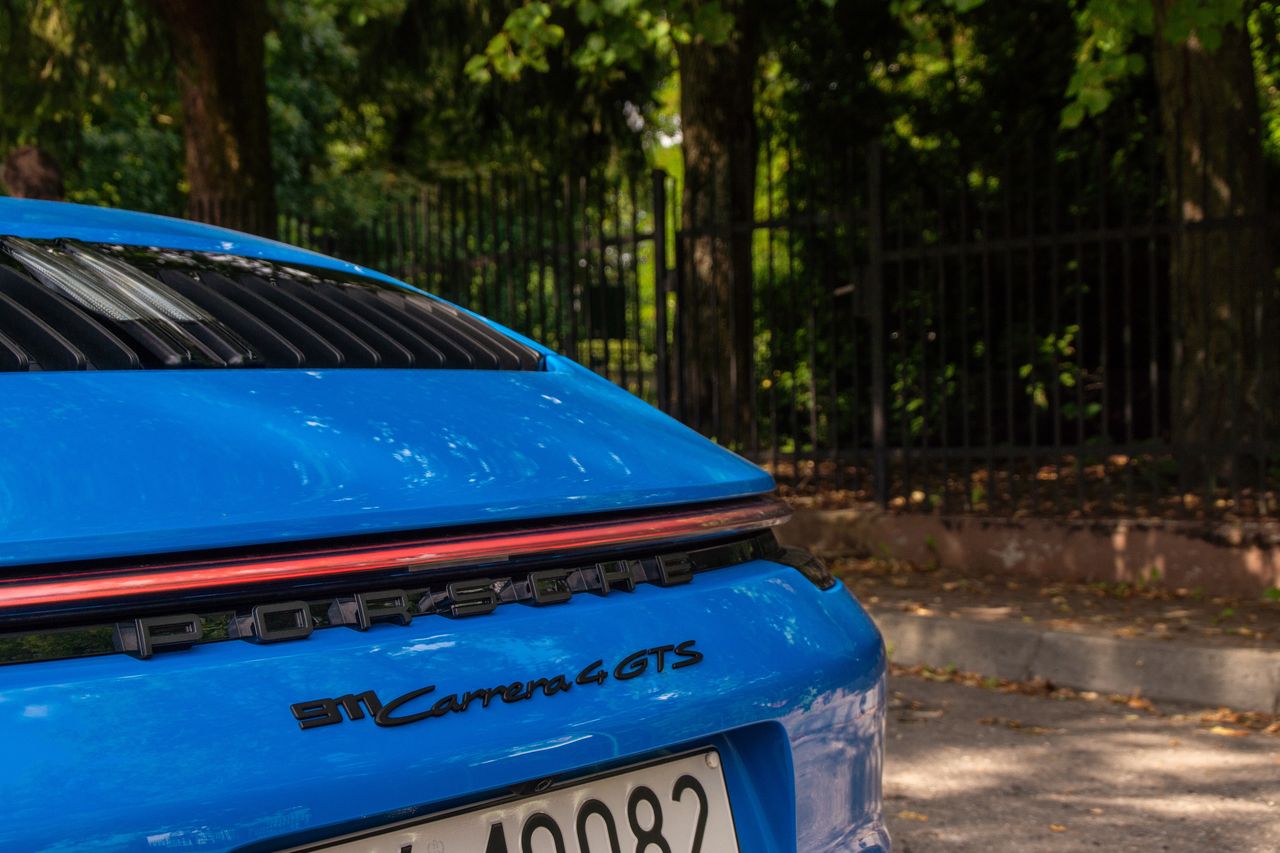 Porsche 911 Carrera 4 GTS Cabriolet