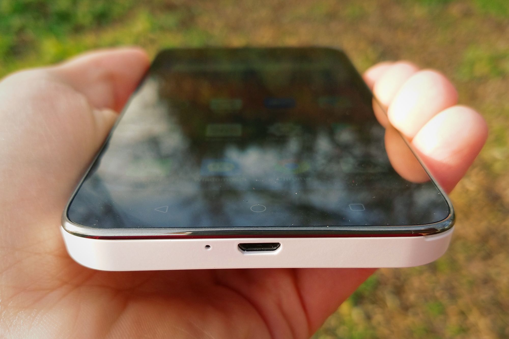 Test TP-Link Neffos Y5 – sprawdzamy, co można otrzymać za 300 złotych 2