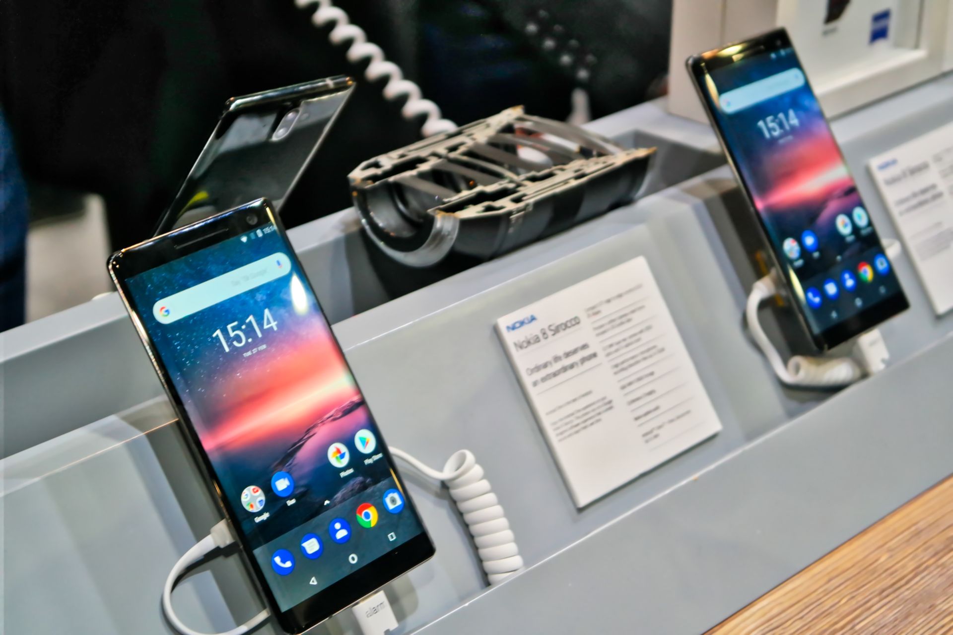 Nokia 8 Sirocco - piękność, której prawdopodobnie nie będziesz chciał kupić [pierwsze wrażenia] 3
