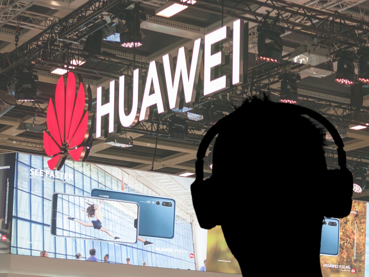 Huawei i podsłuchiwanie Holendrów, czyli jak media zmieniły newsa w fake newsa