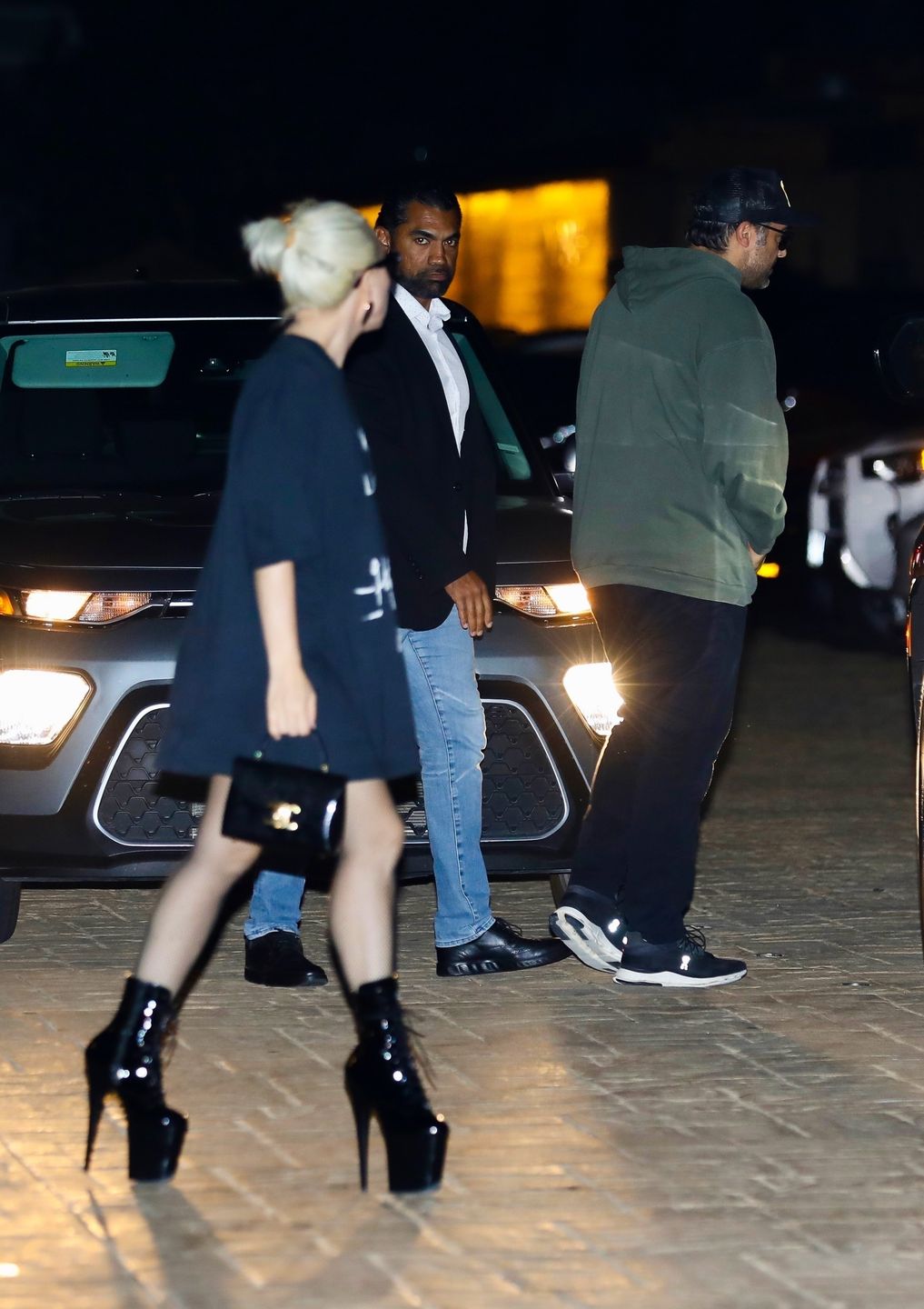 Lady Gaga w butach na bardzo wysokim obcasie