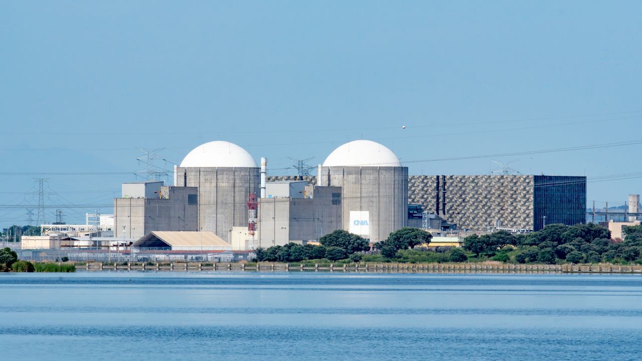 Były pierwsze do wygaszenia. Zwrot ws. reaktorów atomowych w Hiszpanii