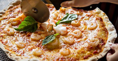 Zamówiły pizzę i wlepiły mandat na 2,5 tys. zł. W sieci zawrzało