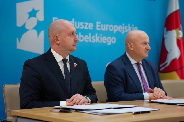 Ponad 53 mln zł na rozwój działań badawczo-rozwojowych. Wsparcie otrzymały uczelnie i organizacje badawcze (zdjęcia)