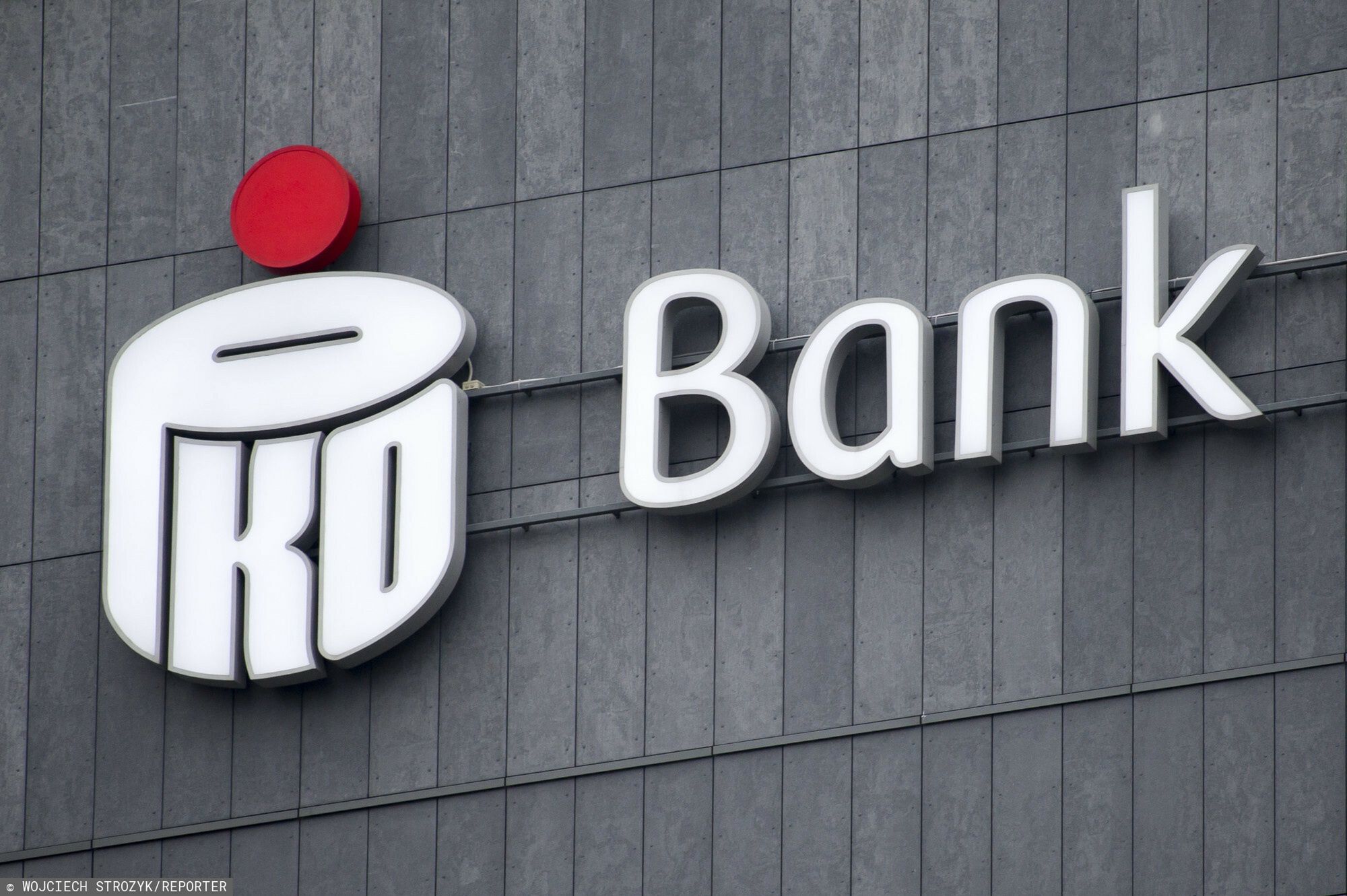 Wiceprezes PKO BP: analizujemy kwestię złożenia oferty na zakup Velo Banku