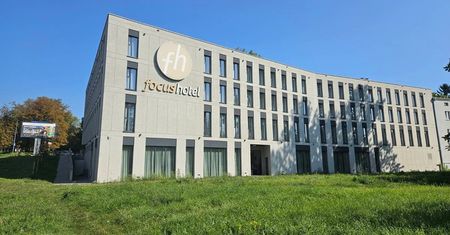 Nocna akcja strażaków w Focus Hotel Premium Lublin. Wszystko przez przypaloną potrawę w hotelowej kuchni