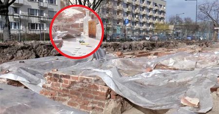 Historyczne odkrycie na placu budowy w Warszawie. To odsłoniła koparka