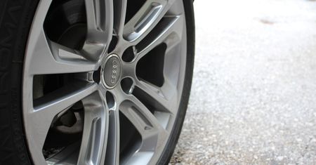 ZDiM znów zlicytuje auto, które zostało porzucone na ulicy. Tym razem jest to niemiecka marka