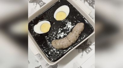 Czarny żurek, czarne nuggetsy i krwawa pasta. Halloween w restauracjach
