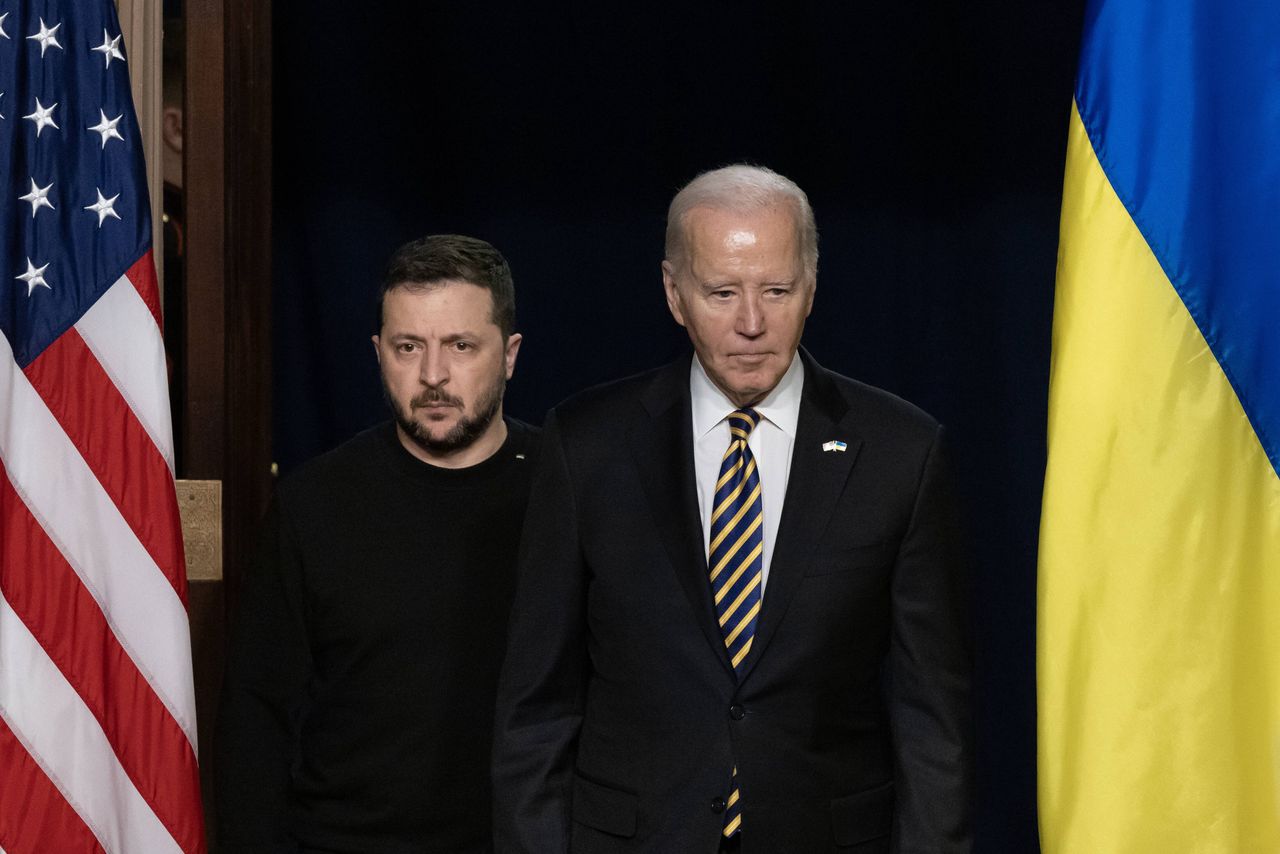 Biden and Zelensky to meet in France, focus on Ukraine aid