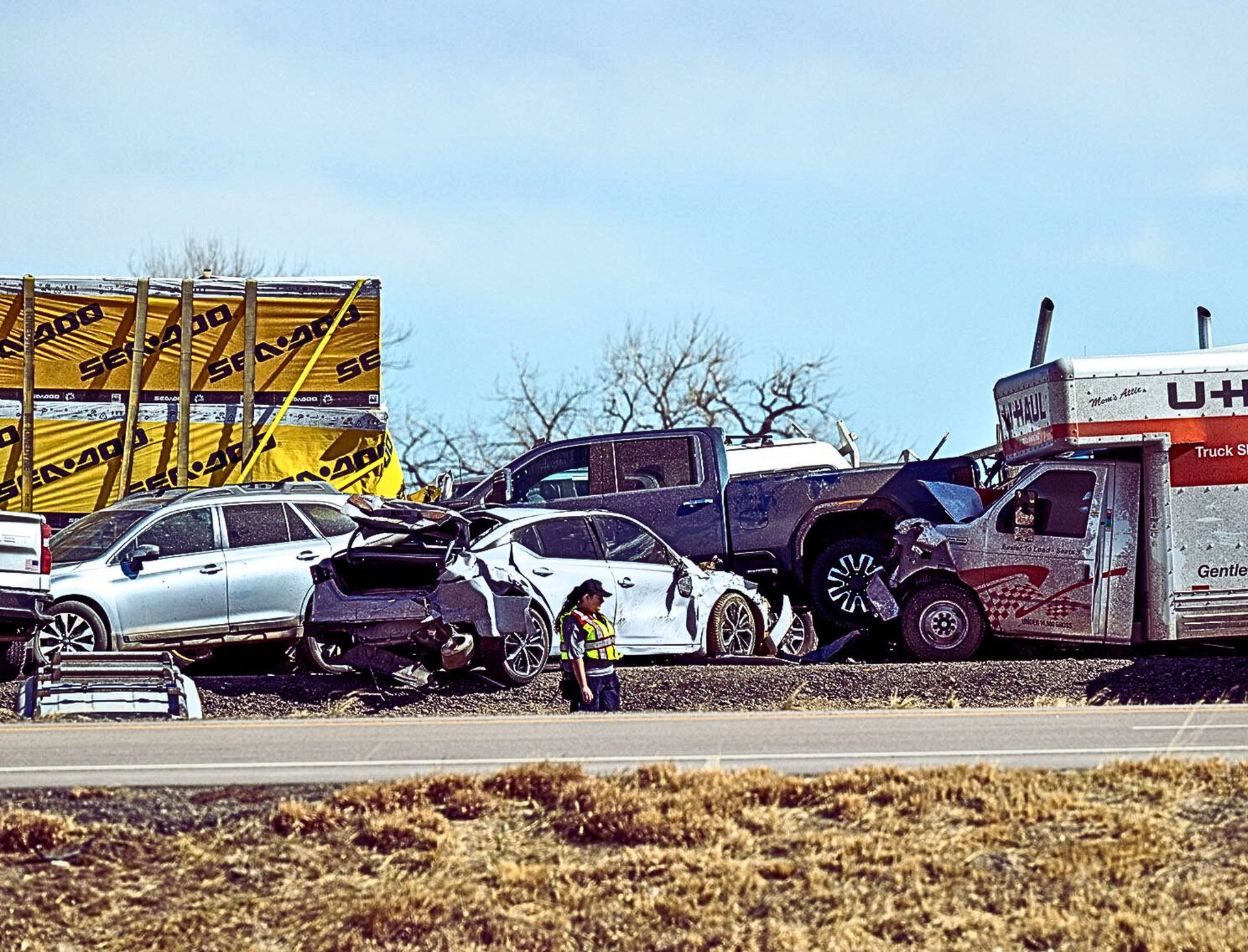 Karambol na autostradzie w USA - 4 zabitych, 29 rannych