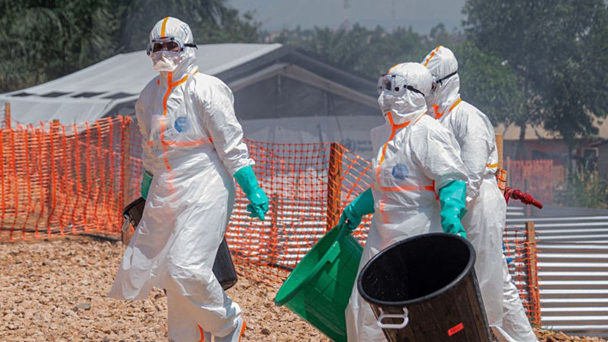 Pacjent z podejrzeniem Eboli przyleciał do Londynu