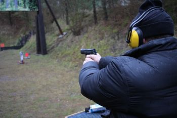 Polacy chcą mieć broń. Liczba wydanych zezwoleń bije rekordy
