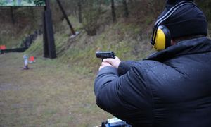 Polacy chcą mieć broń. Liczba wydanych zezwoleń bije rekordy