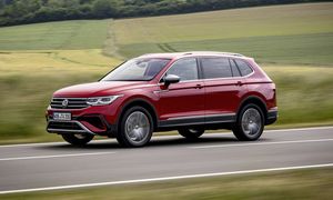 Volkswagen Group wzywa 4 mln aut do serwisów. Chodzi o układ kierowniczy