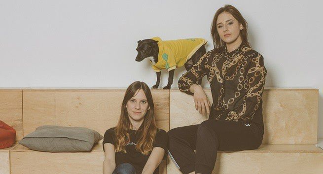 Katarzyna Pilitowska i Martyna Gańko w dziale obsługi klientów 180heartbeats + Jung v Matt