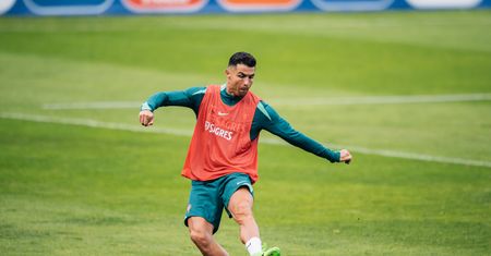 Cristiano Ronaldo maluje paznokcie na czarno. Tak wystąpi też podczas Euro 2024