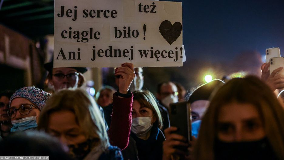 Protest po śmierci 30-letniej Izabeli 